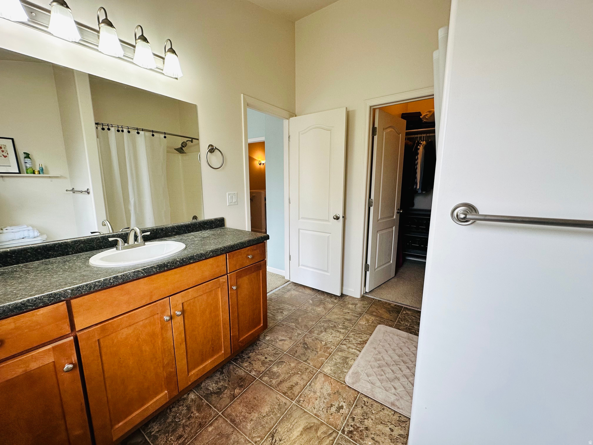 ROCKINGHAM COURT - Residential