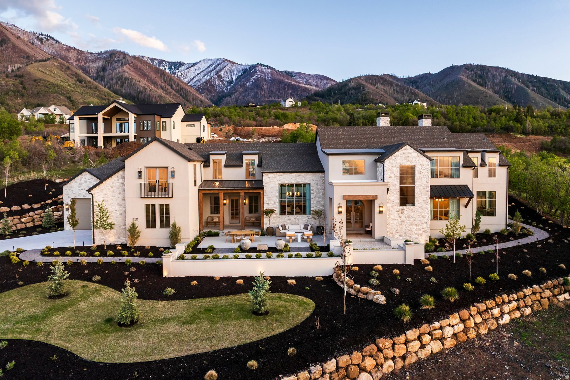 SUMMIT CREEK - Residential