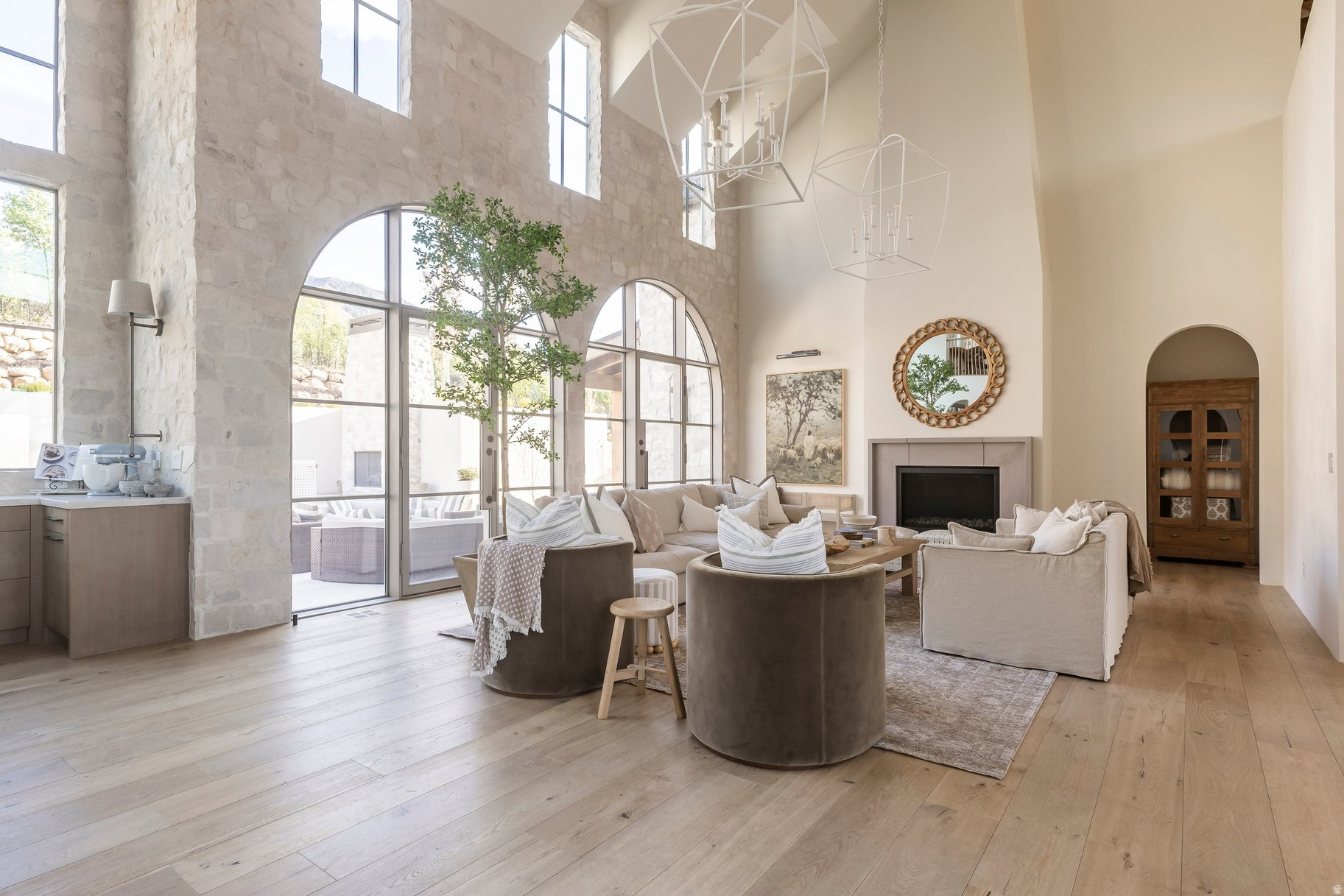 SUMMIT CREEK - Residential