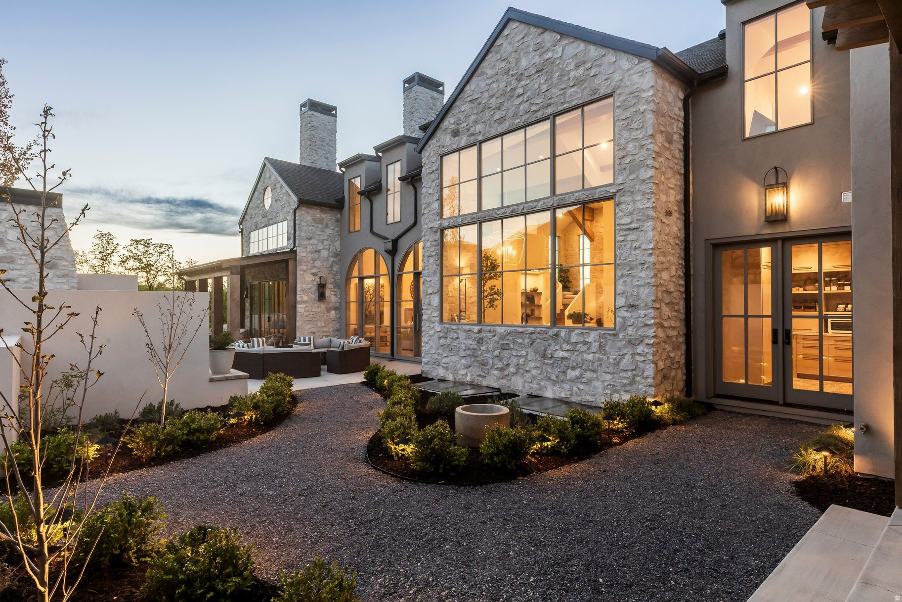 SUMMIT CREEK - Residential