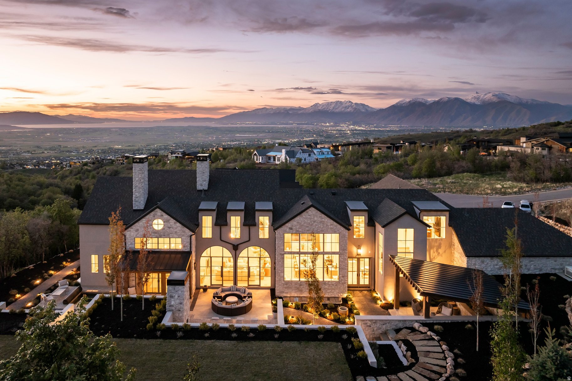 SUMMIT CREEK - Residential