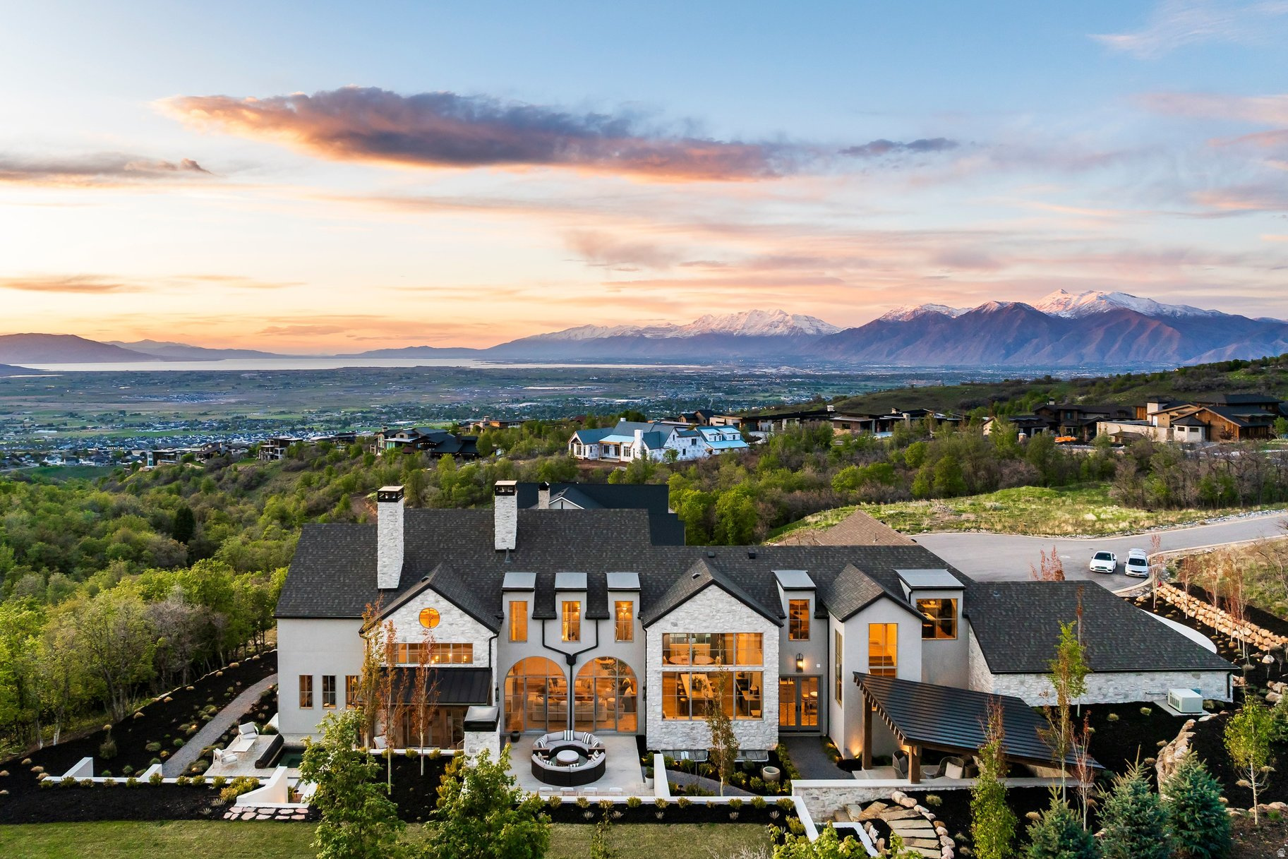 SUMMIT CREEK - Residential
