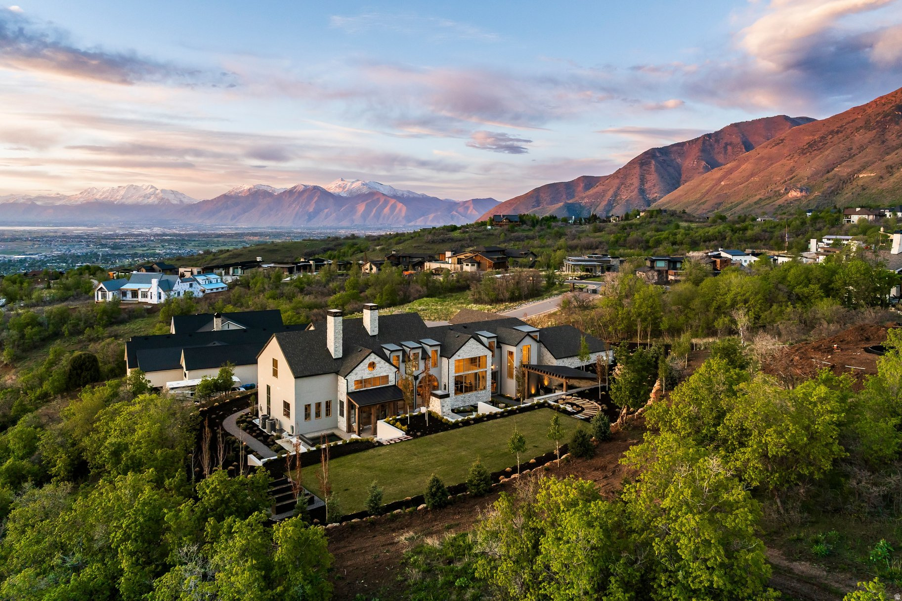 SUMMIT CREEK - Residential