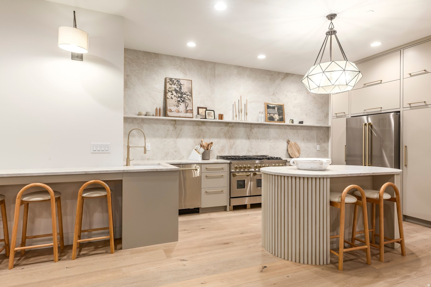 SUMMIT CREEK - Residential