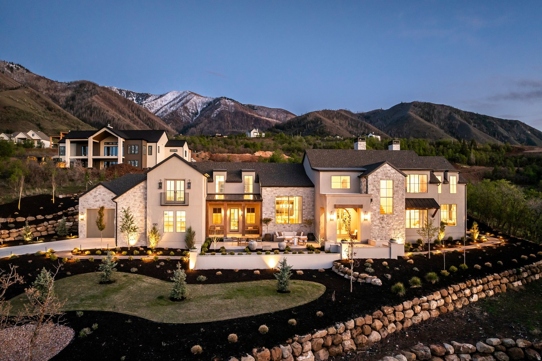 SUMMIT CREEK - Residential
