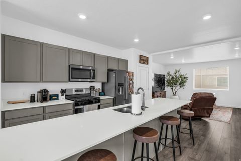 Tiny photo for 977 E SEASIDE ST #1896, Saratoga Springs, UT 84045 (MLS # 2147943)