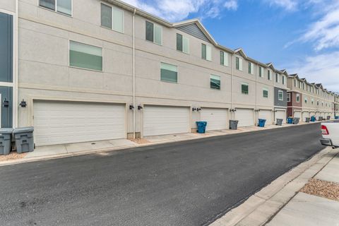 Tiny photo for 977 E SEASIDE ST #1896, Saratoga Springs, UT 84045 (MLS # 2147943)