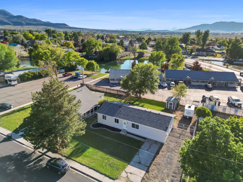 Photo of 70 S 200 W, Salem, UT 84653 (MLS # 2156389)