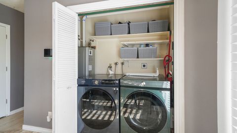 Tiny photo for 70 S 200 W, Salem, UT 84653 (MLS # 2156389)