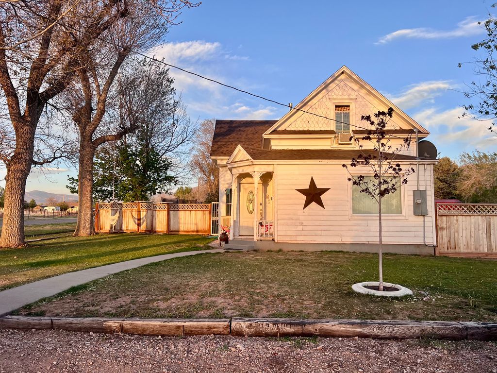 Photo of 11 S 200 E, Meadow, UT 84644 (MLS # 2152474)