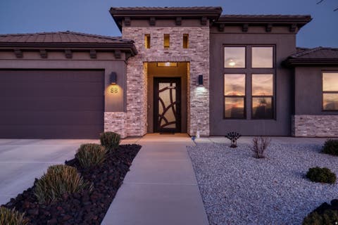 Homes For Sale - 88 N Apex Ln<br/> Washington County, Ivins, UT 84738