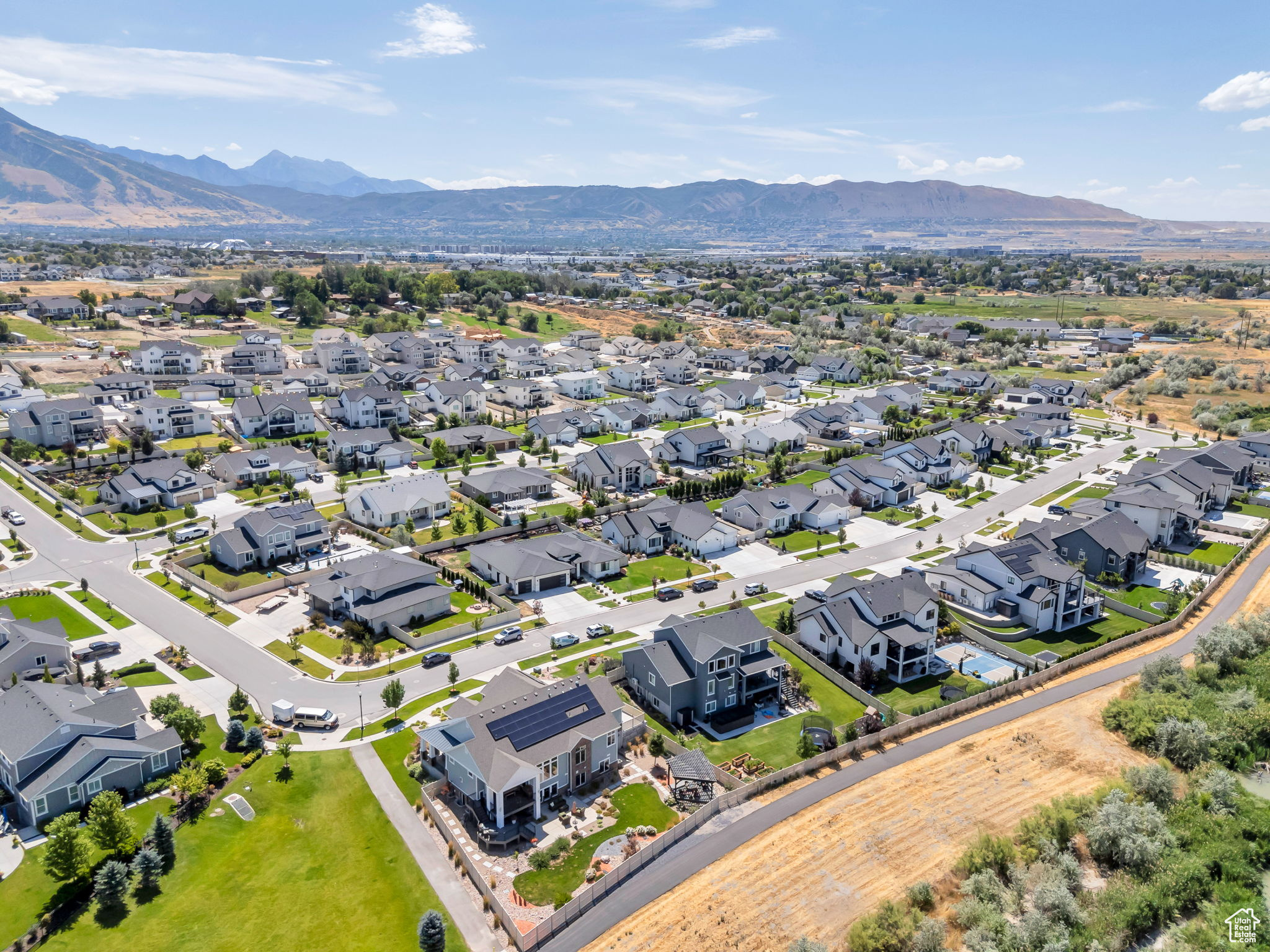 FOX LANDING - Residential
