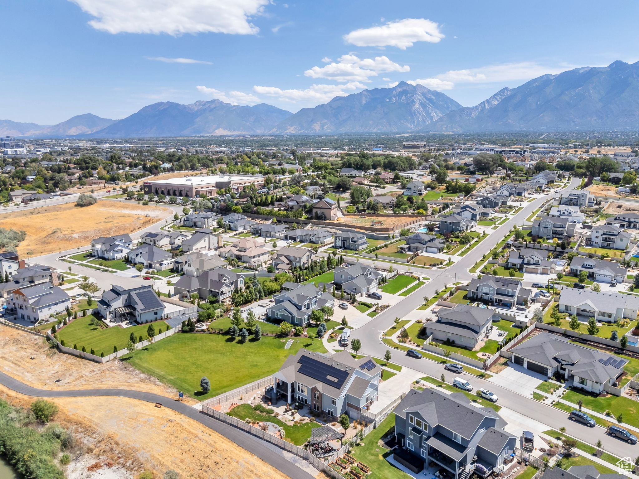 FOX LANDING - Residential