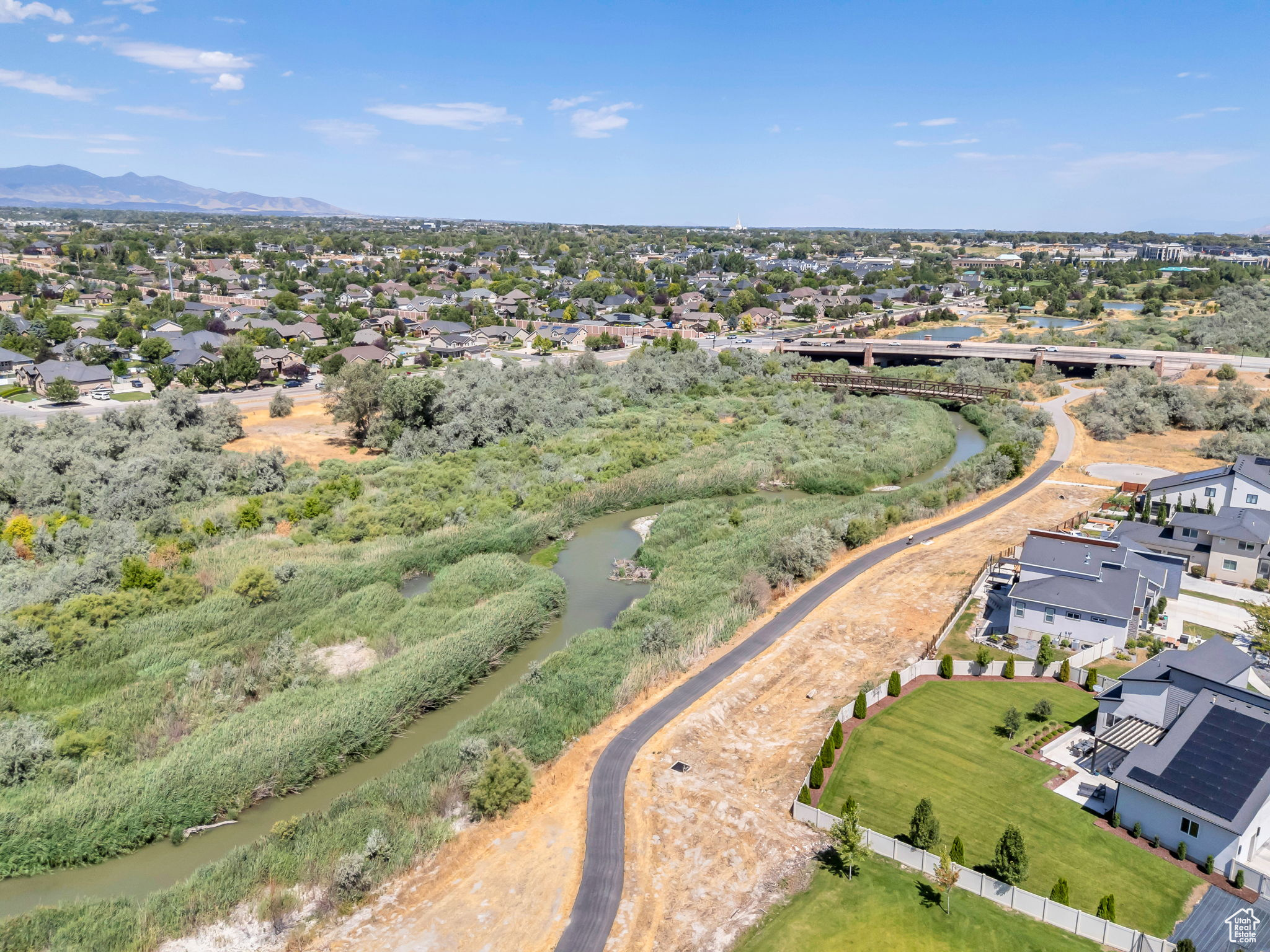 FOX LANDING - Residential