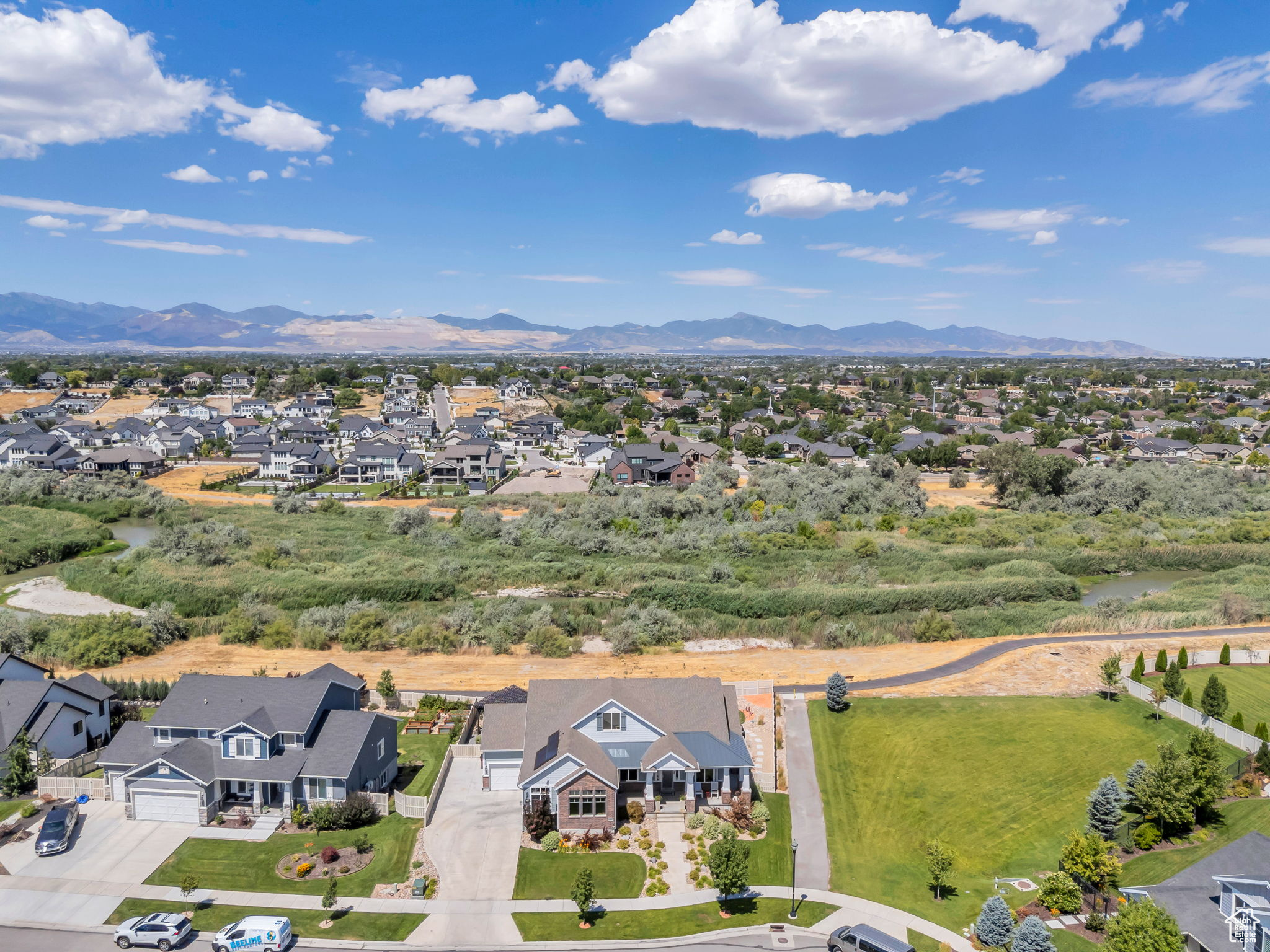 FOX LANDING - Residential
