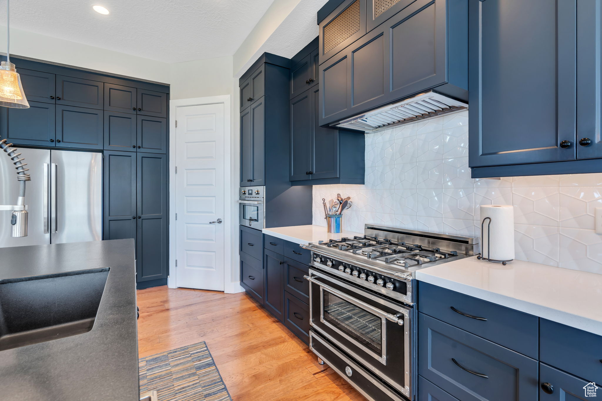 FOX LANDING - Residential