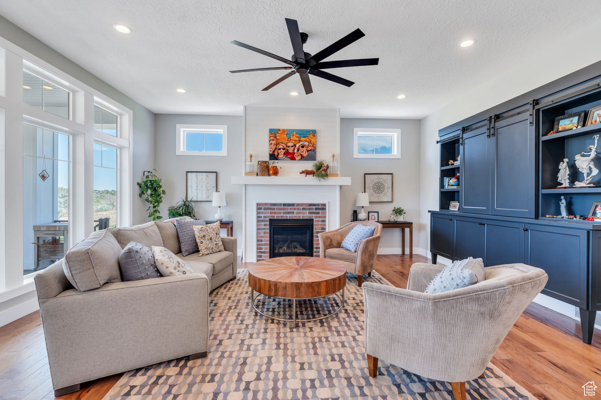 FOX LANDING - Residential