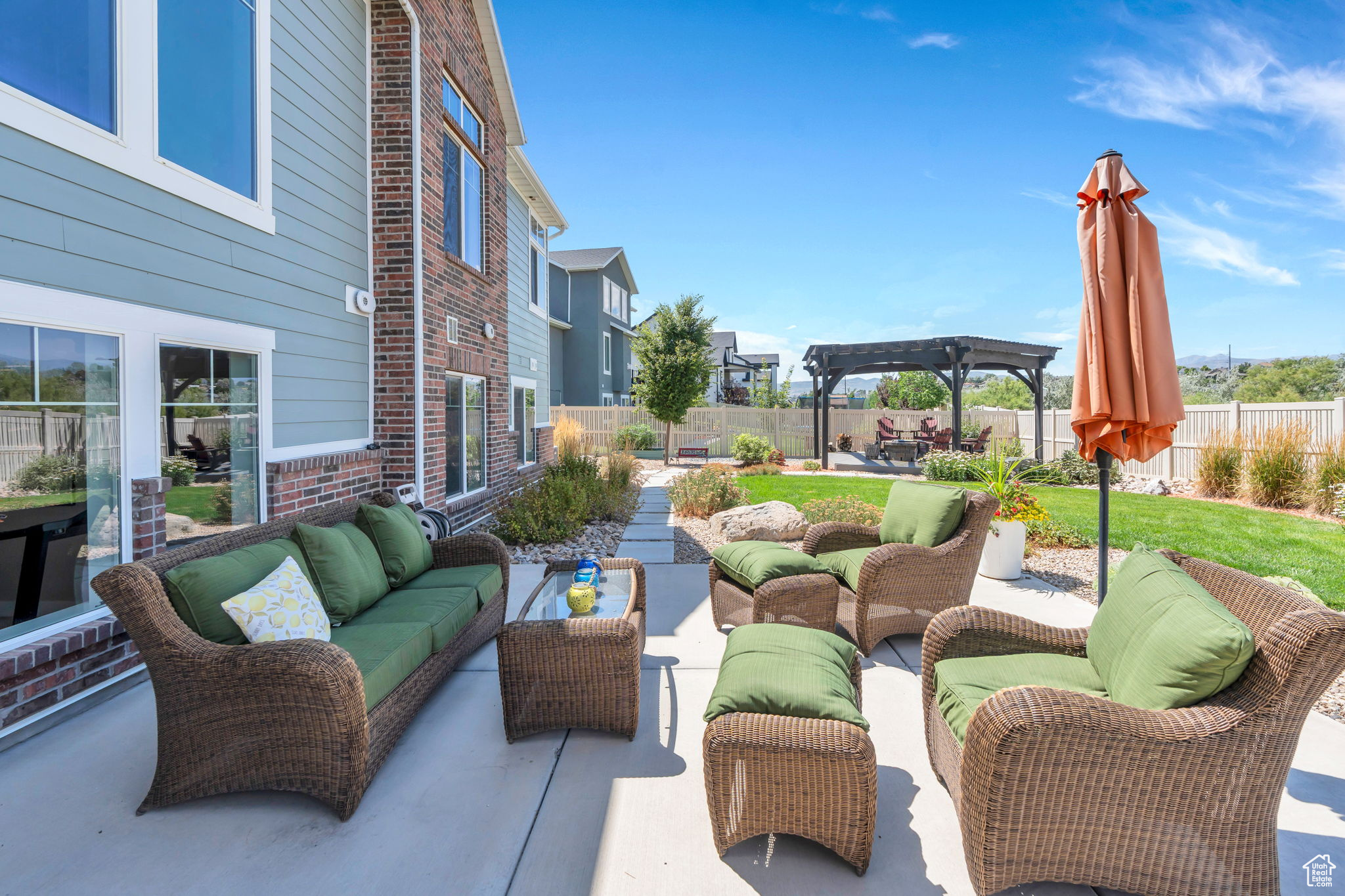 FOX LANDING - Residential