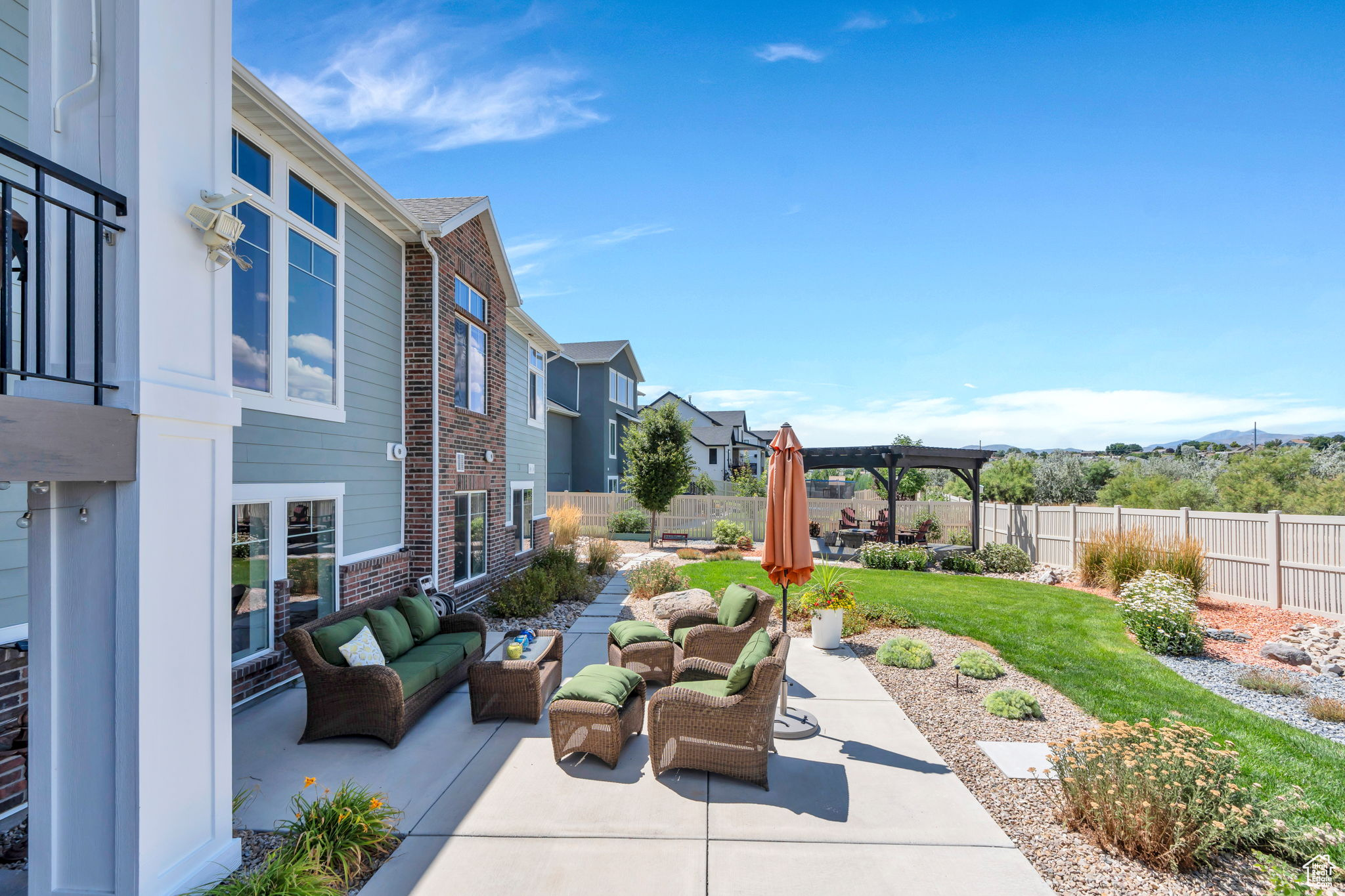FOX LANDING - Residential