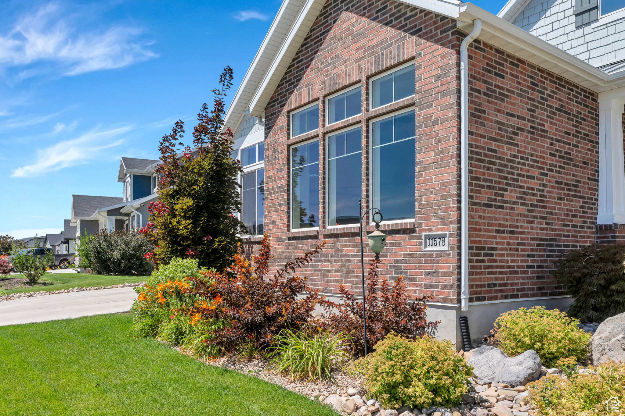 FOX LANDING - Residential