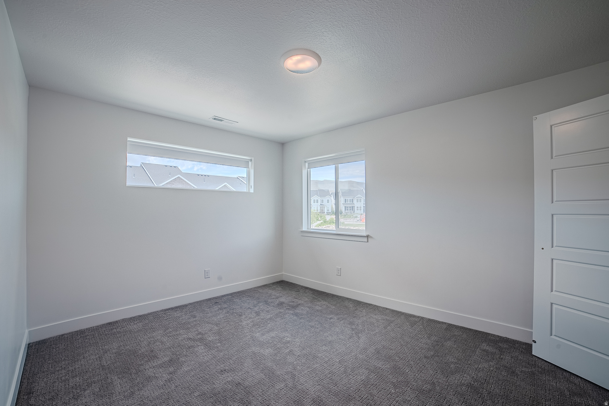 MOUNTAIN RIDGE - Residential