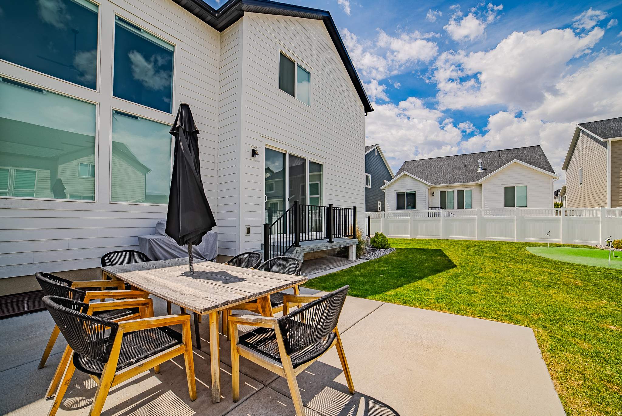 MOUNTAIN RIDGE - Residential