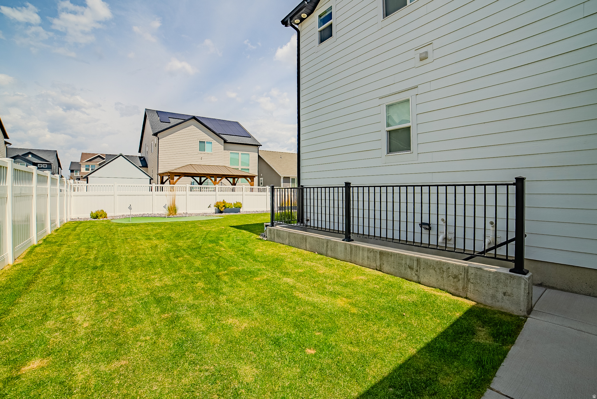 MOUNTAIN RIDGE - Residential