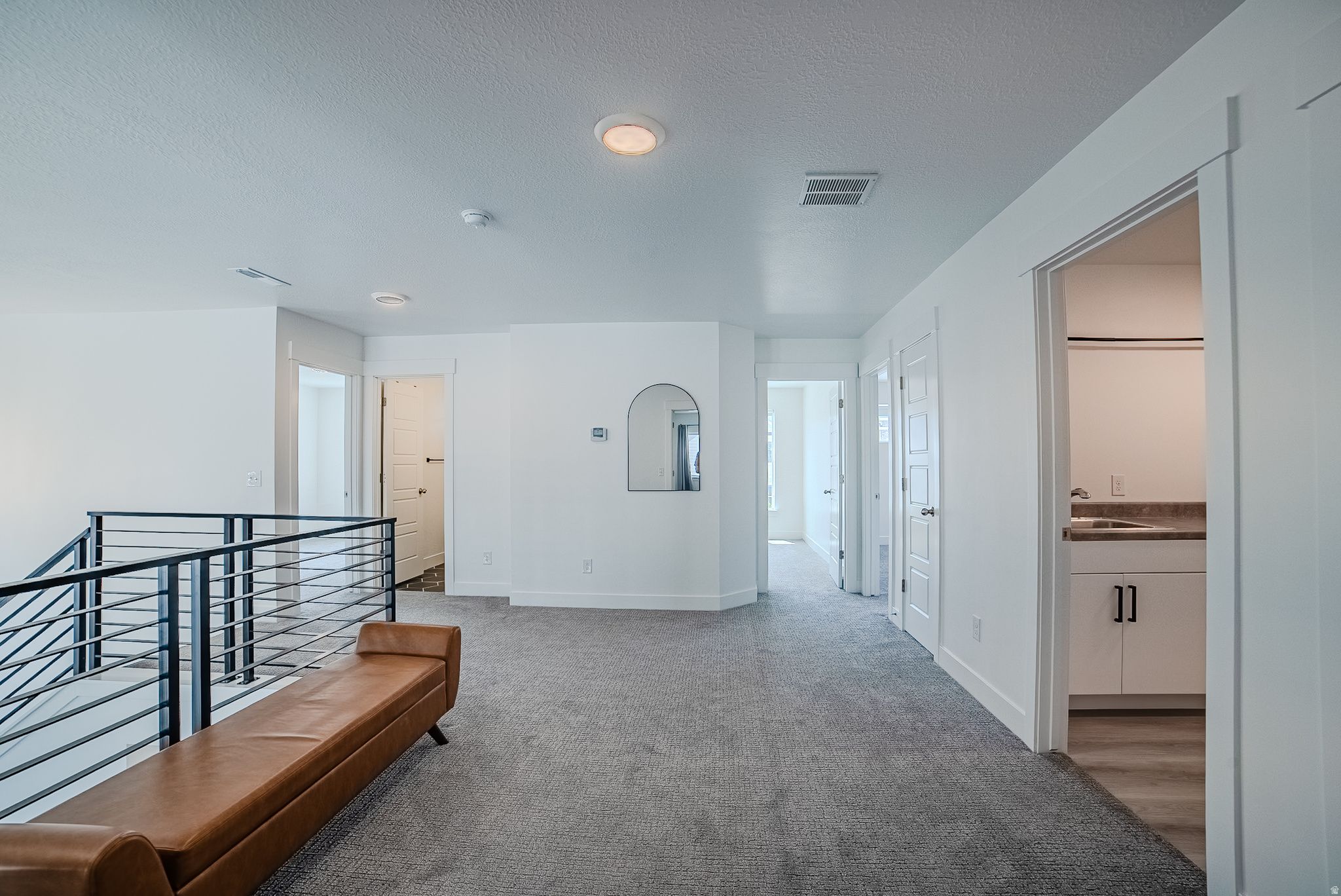 MOUNTAIN RIDGE - Residential