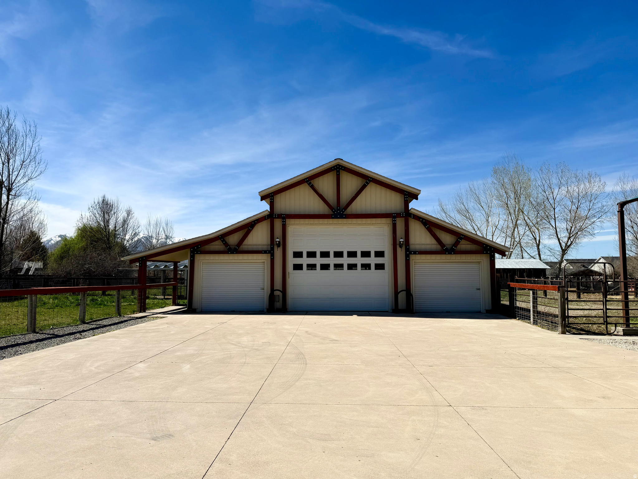 MEADOW RIDGE - Residential