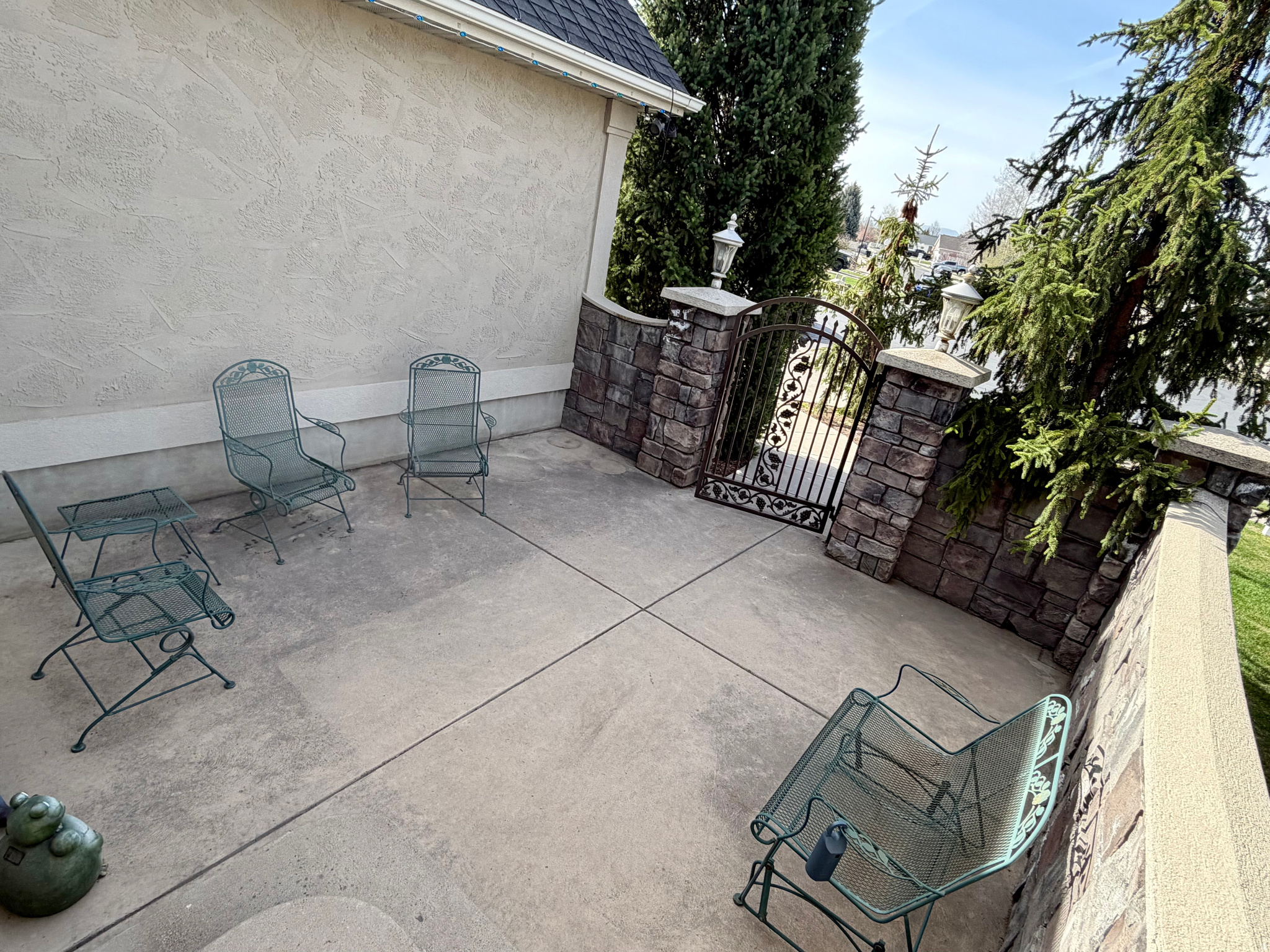 MEADOW RIDGE - Residential