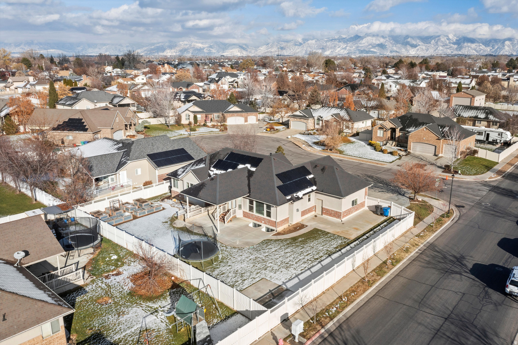 EDGEHILL ESTATES - Residential