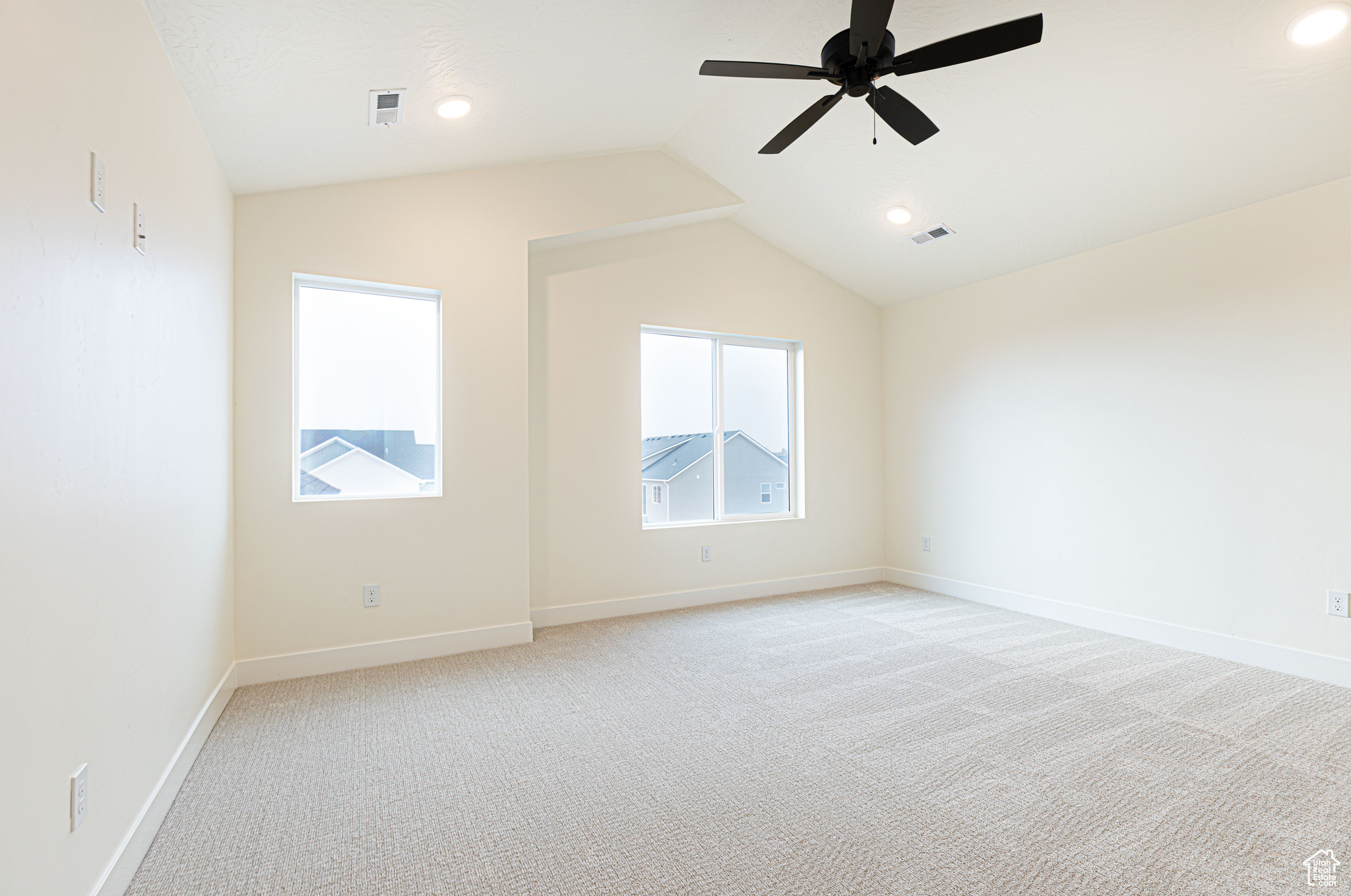 THE POINTE - Residential