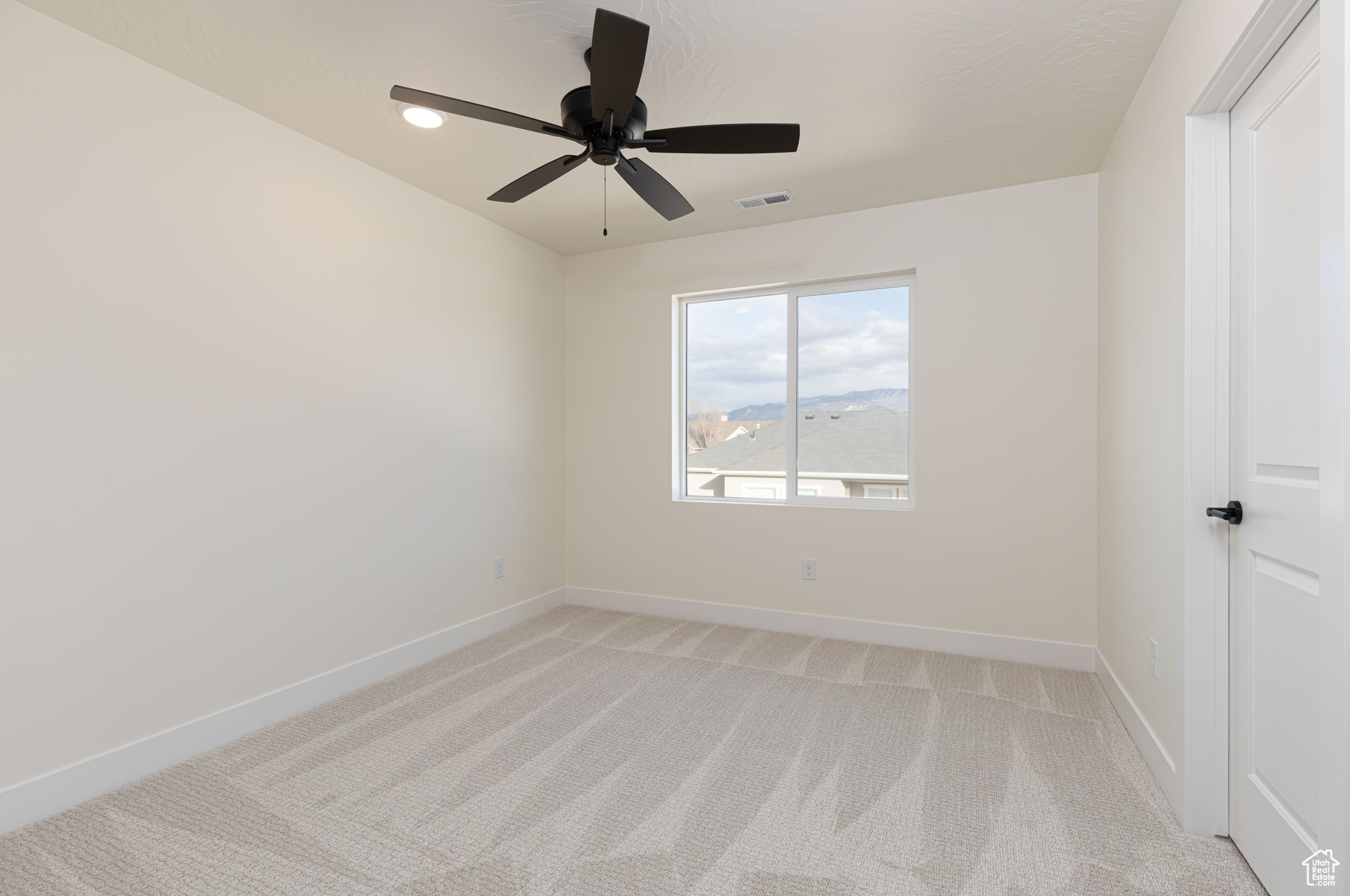 THE POINTE - Residential