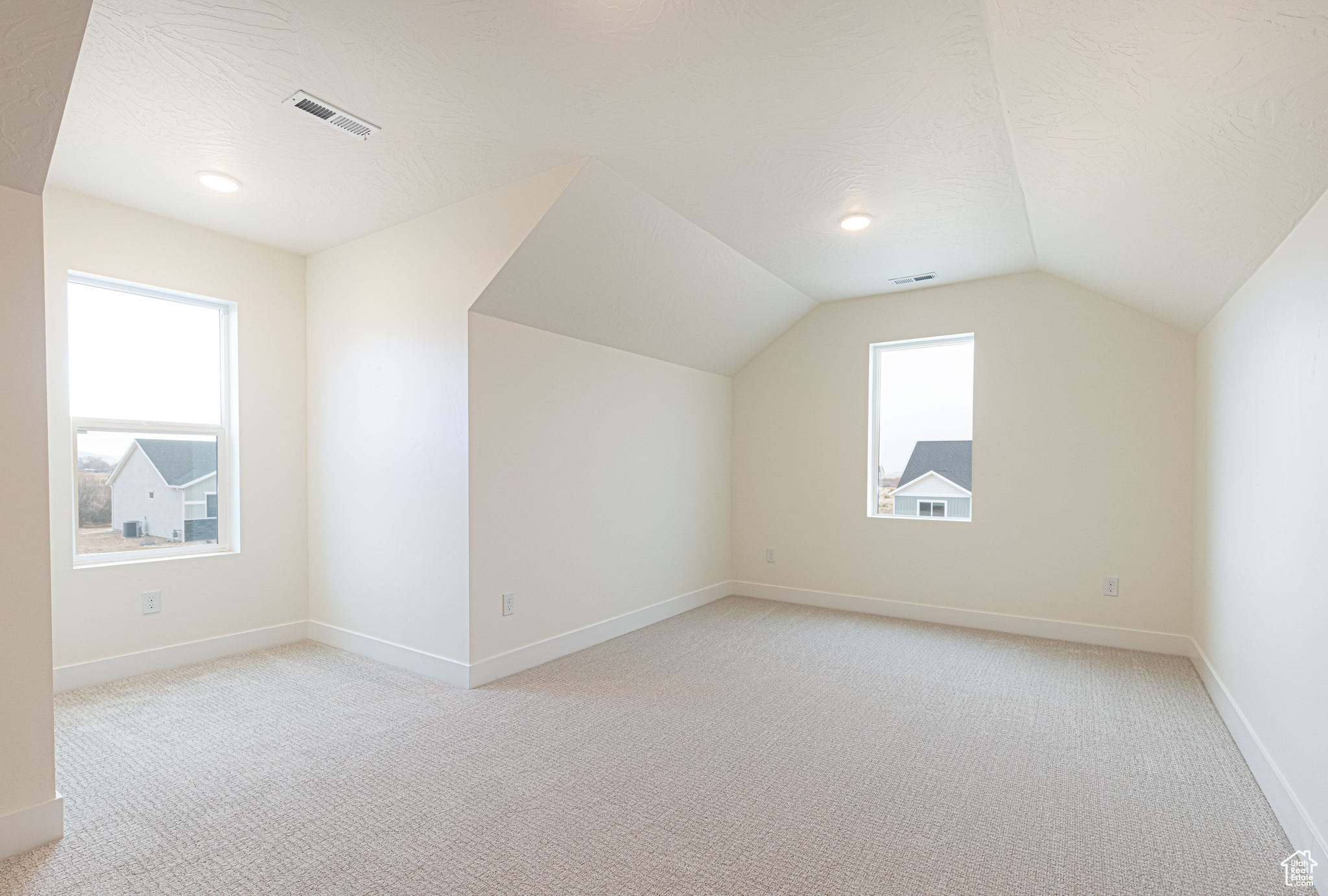 THE POINTE - Residential