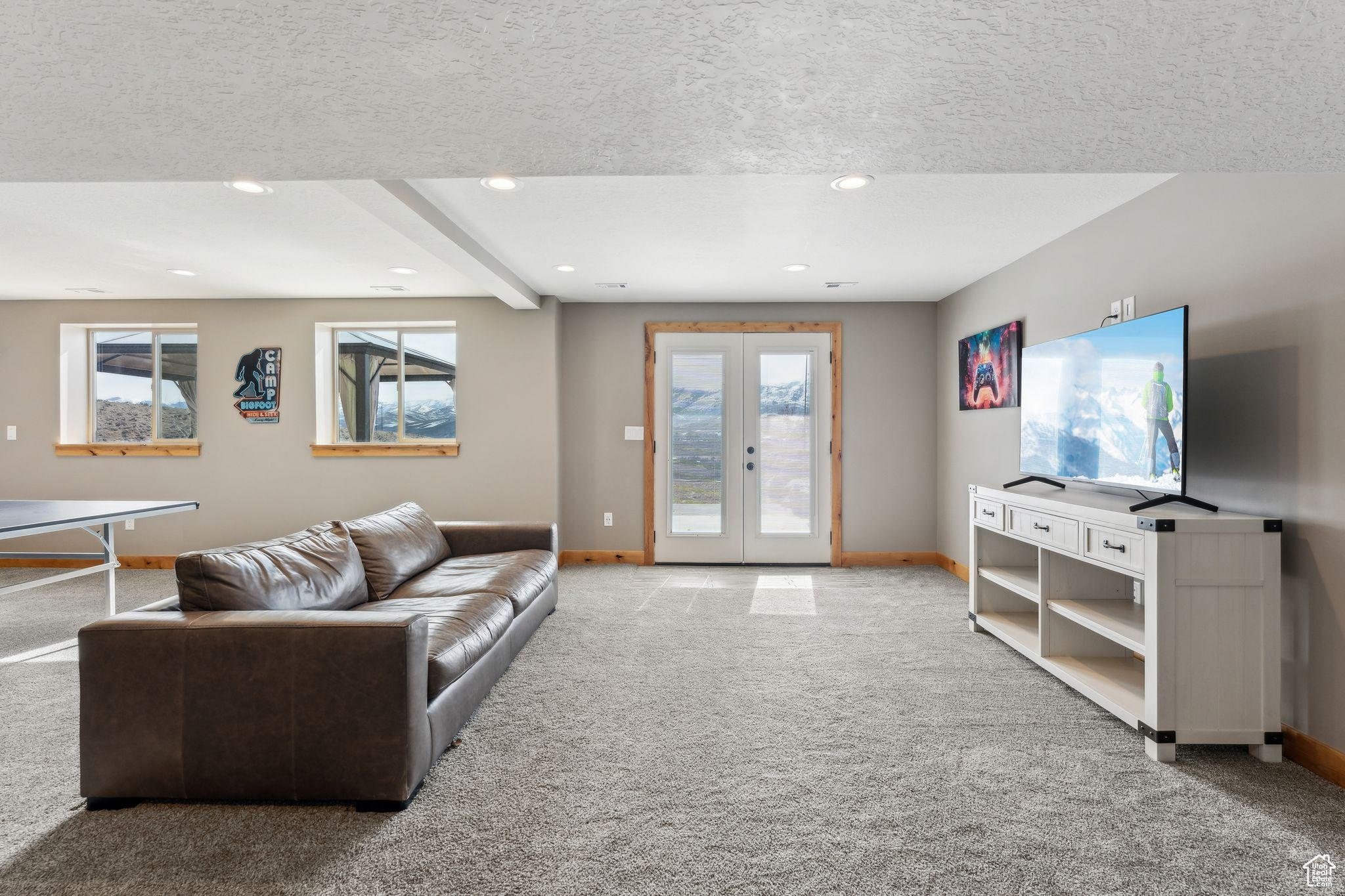 HIDDEN HOLLOW ESTATE - Residential