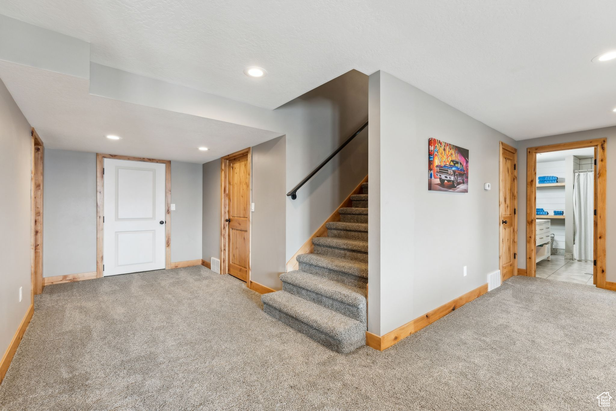 HIDDEN HOLLOW ESTATE - Residential