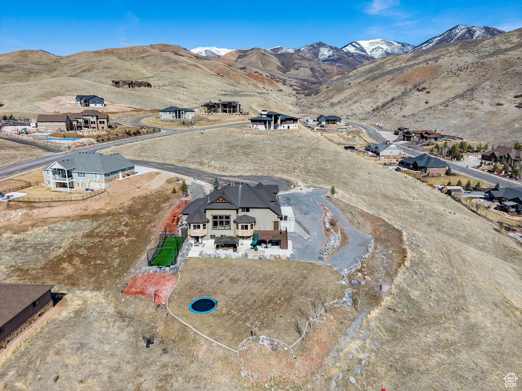 HIDDEN HOLLOW ESTATE - Residential