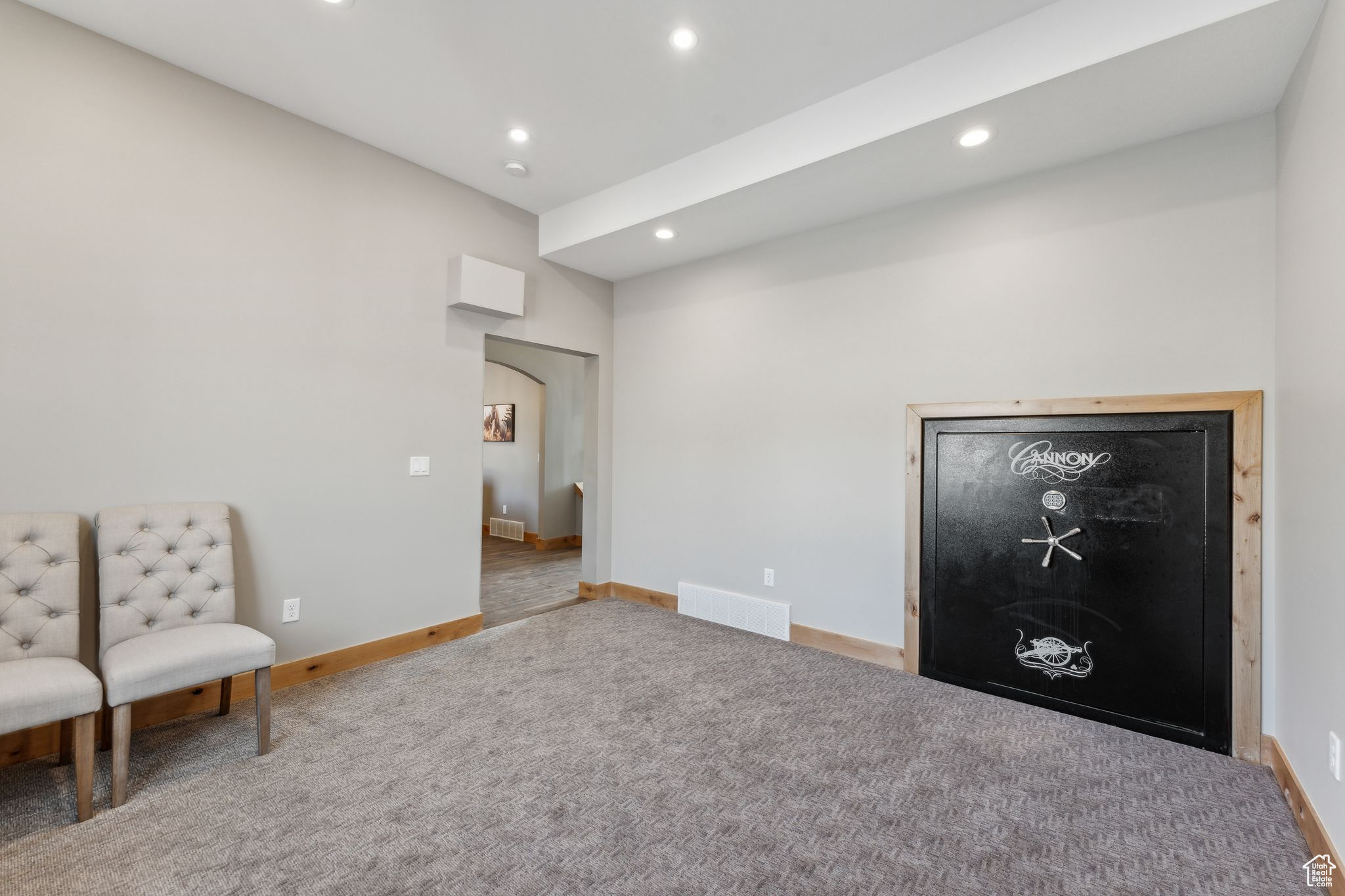 HIDDEN HOLLOW ESTATE - Residential