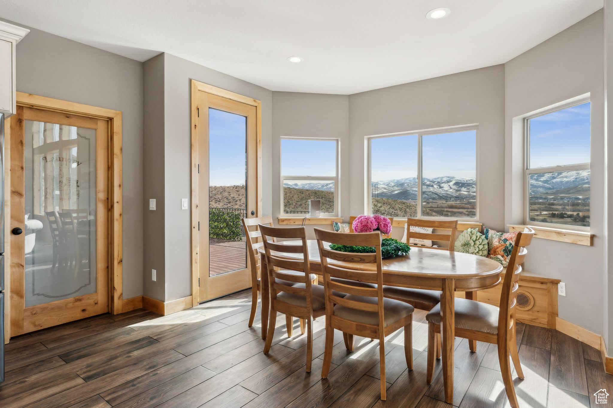 HIDDEN HOLLOW ESTATE - Residential