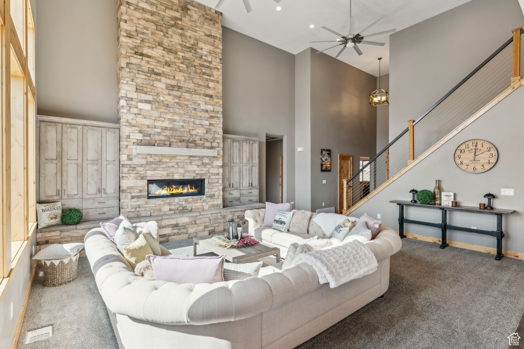 HIDDEN HOLLOW ESTATE - Residential