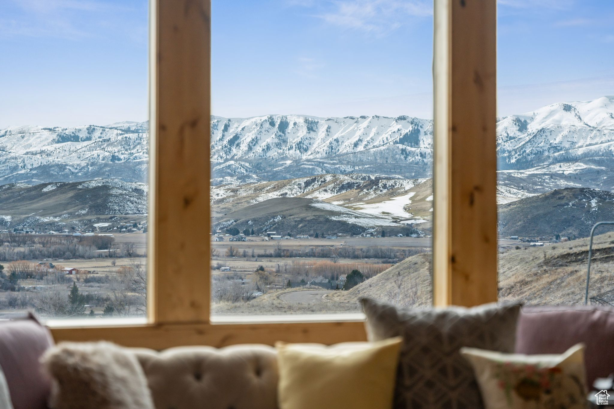 HIDDEN HOLLOW ESTATE - Residential