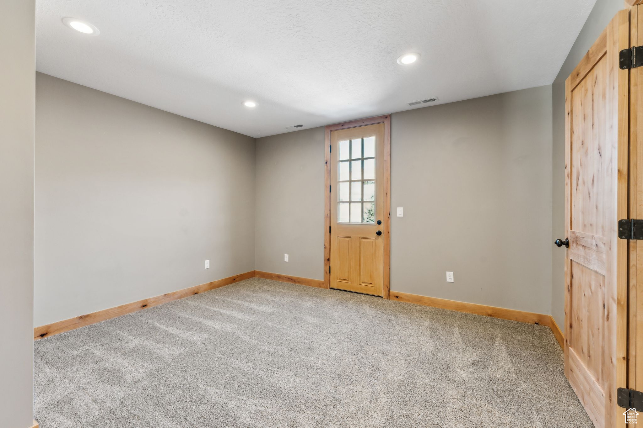 HIDDEN HOLLOW ESTATE - Residential