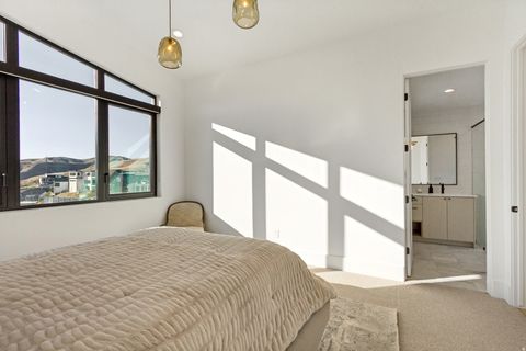 Tiny photo for 4854 N SOLEGGIATO CIR E, Lehi, UT 84043 (MLS # 2154791)