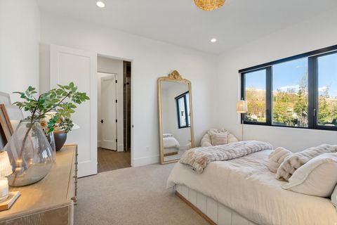 Tiny photo for 4854 N SOLEGGIATO CIR E, Lehi, UT 84043 (MLS # 2154791)