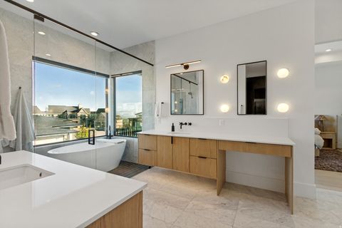 Tiny photo for 4854 N SOLEGGIATO CIR E, Lehi, UT 84043 (MLS # 2154791)