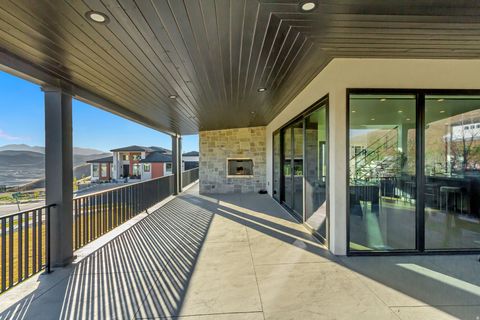 Tiny photo for 4854 N SOLEGGIATO CIR E, Lehi, UT 84043 (MLS # 2154791)