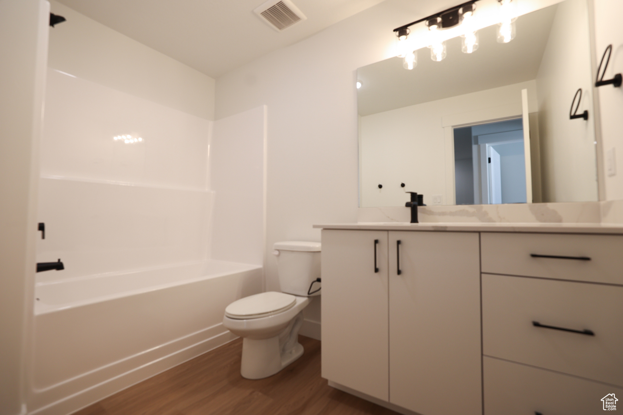 GOLDEN FOREST - Residential