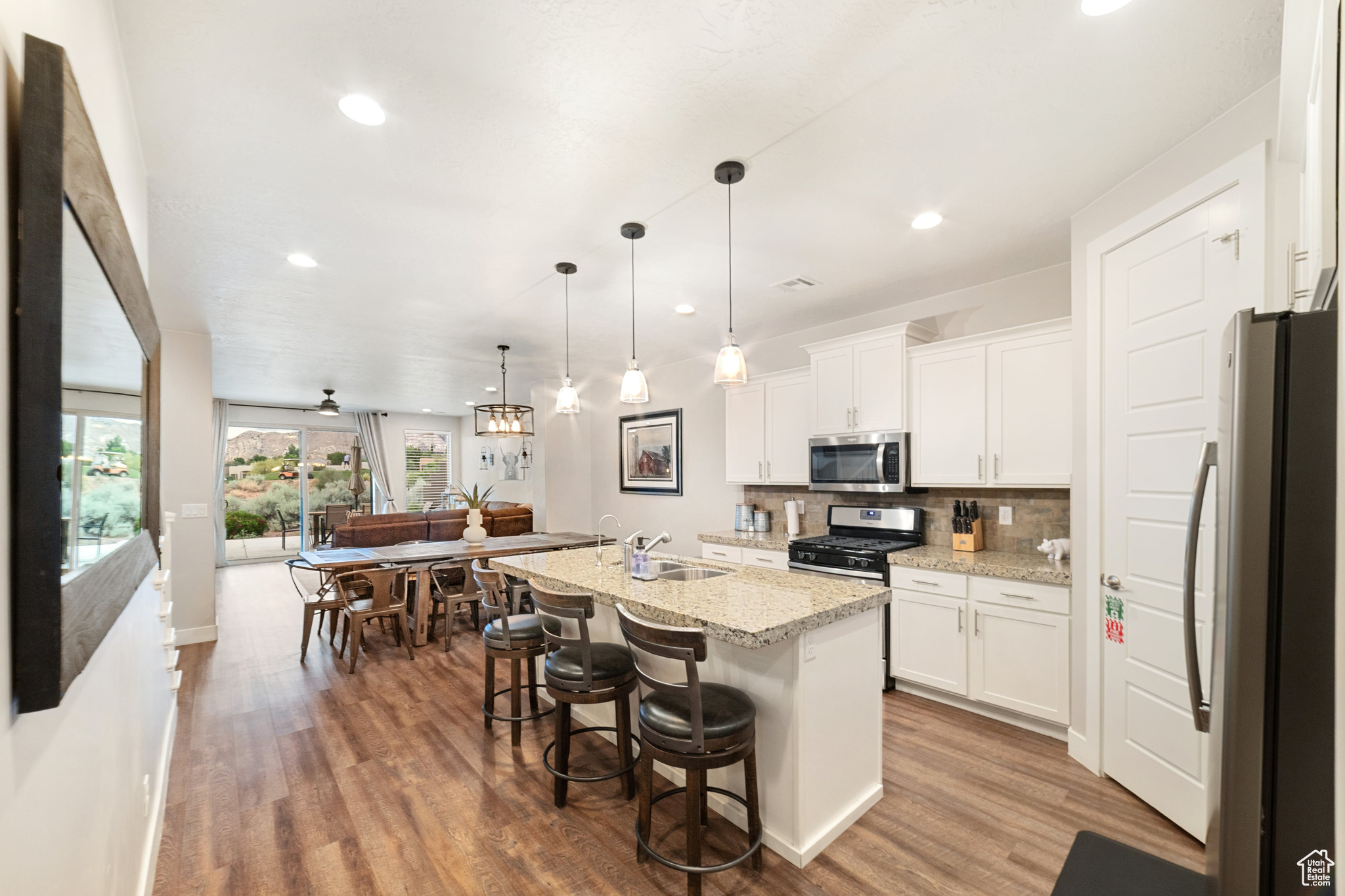 ESCAPES AT THE LEDGES PH 3 - Residential