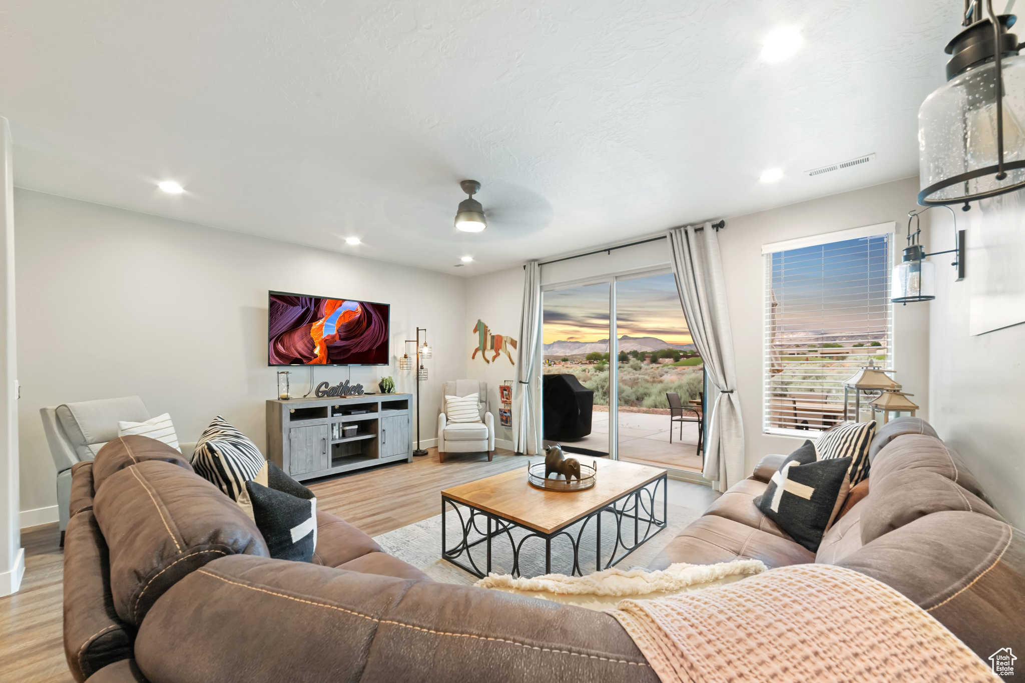 ESCAPES AT THE LEDGES PH 3 - Residential