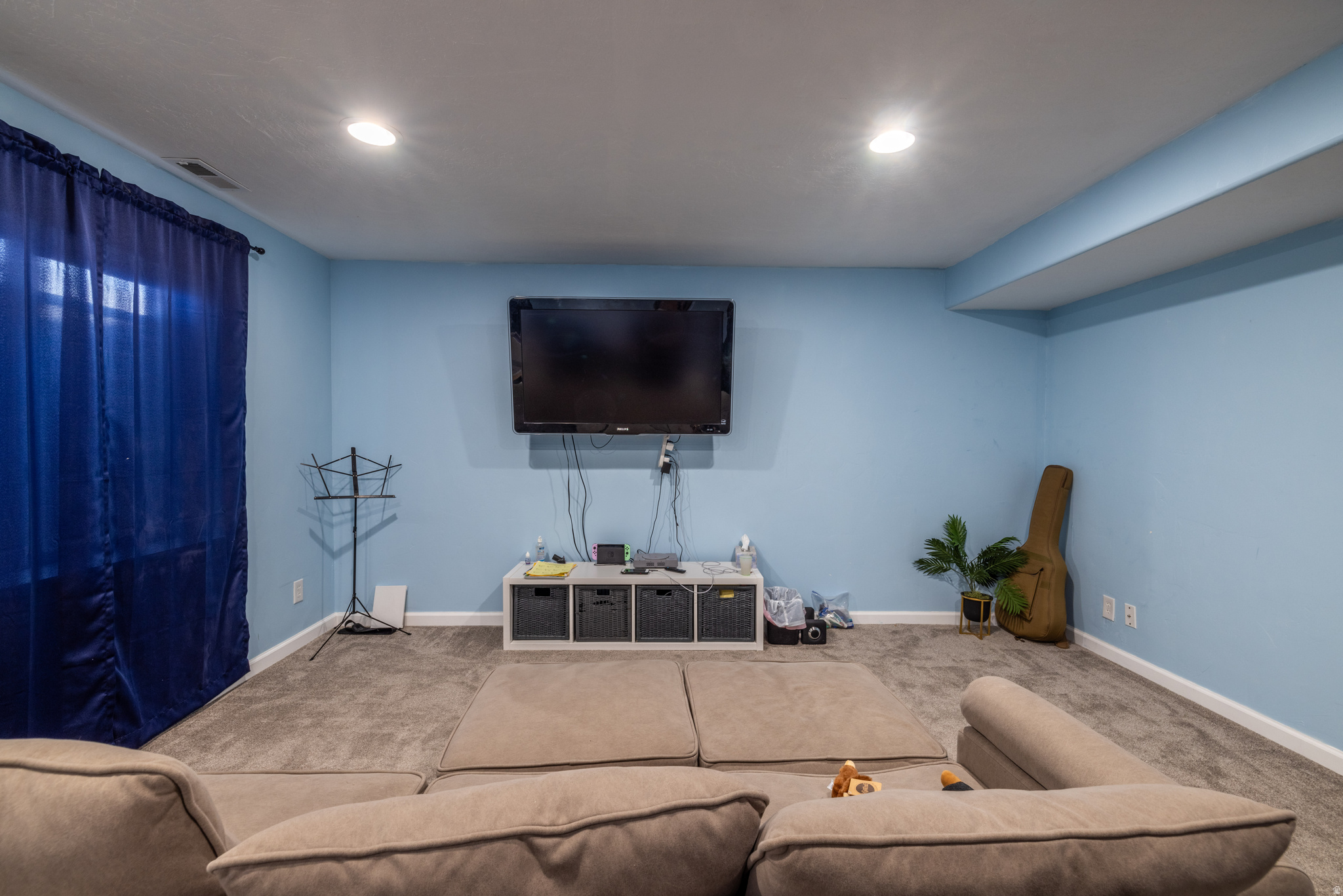 SARATOGA CHASE - Residential